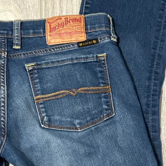 Lucky Brand Pants - LIKE NEW! Women's Lucky Brand Charlie Baby Boot Cut - 26/2